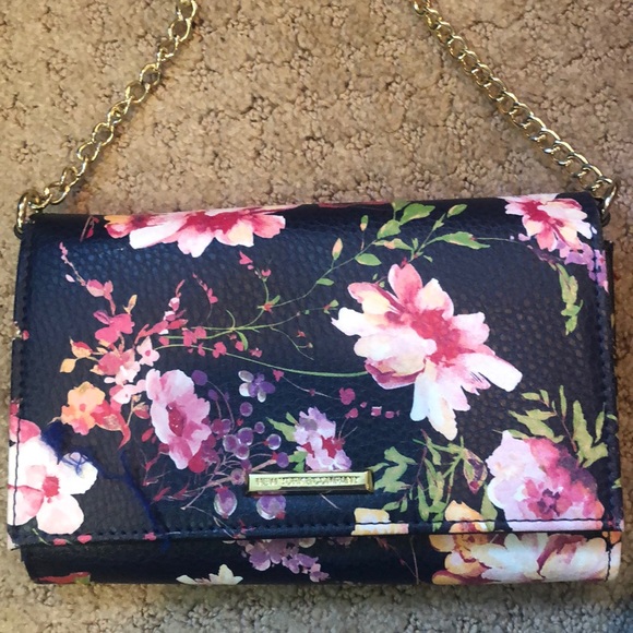 New York & Company Handbags - New York and company cross body bag